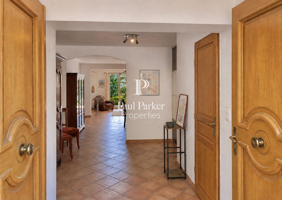 Villa en Mazenod-Bellevue-Saint Donat-Banon, Aix-en-Provence, Francia 2 - 17902520