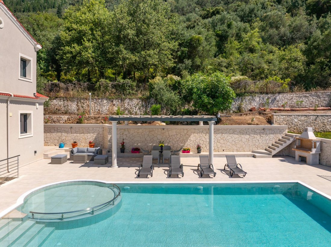 Villa in Corfu, Peloponnese, Western Greece and the Ionian, Greece 4 - 18724273