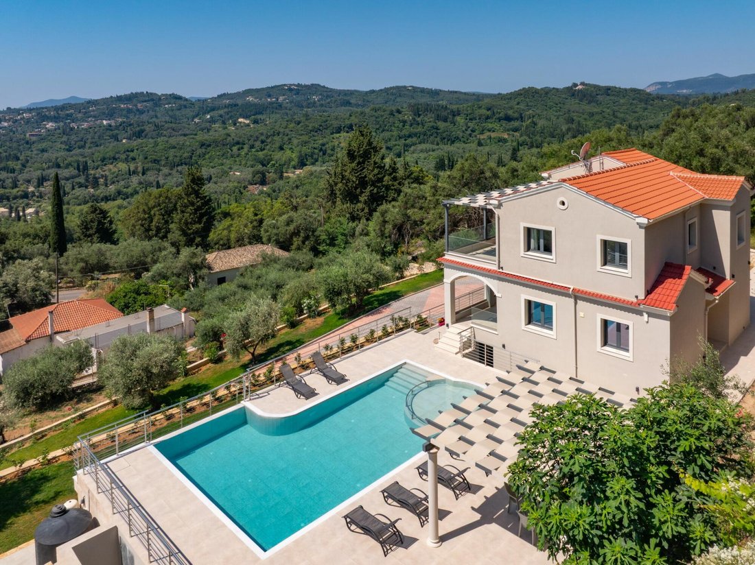 Villa in Corfu, Peloponnese, Western Greece and the Ionian, Greece 2 - 18724273