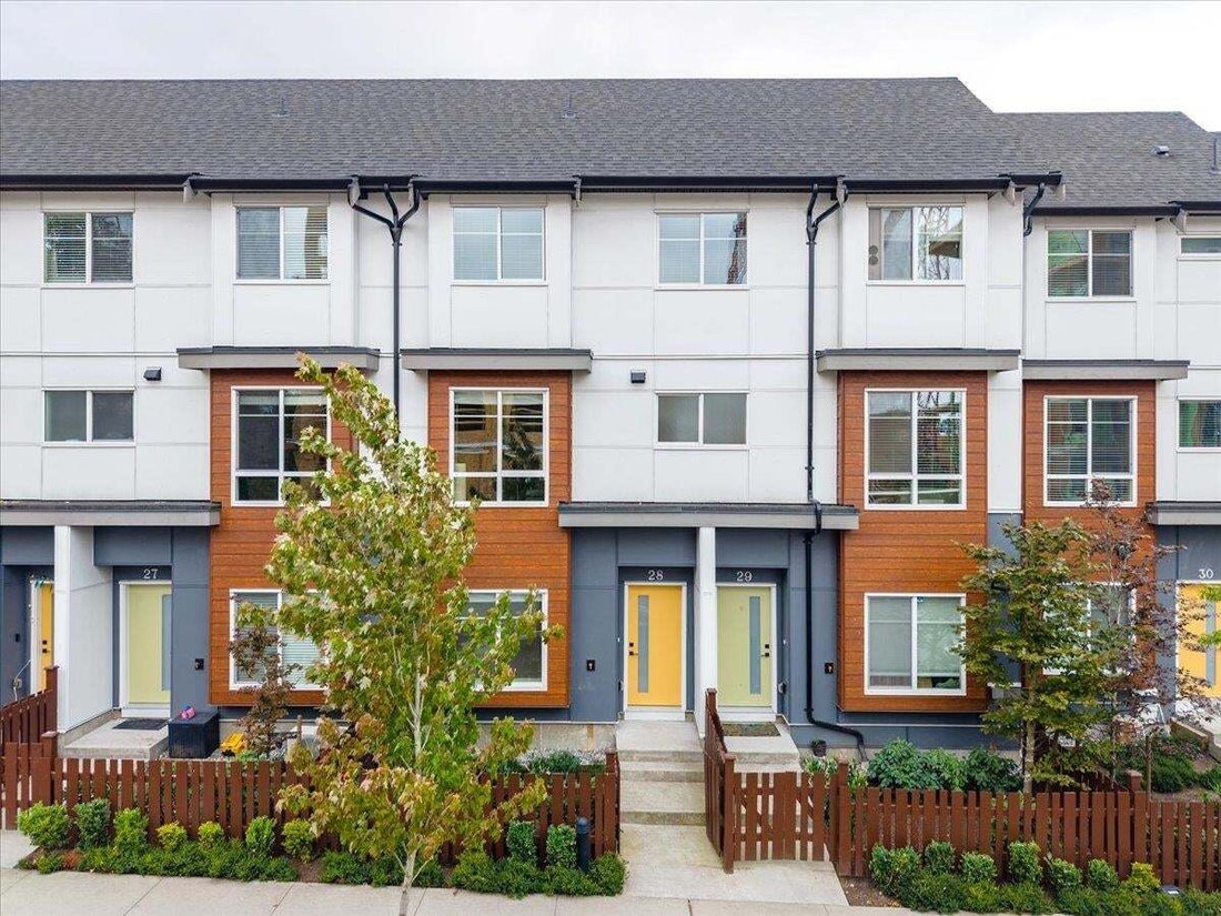 Townhouse in Langley Township, British Columbia, Canada 2 - 18720884