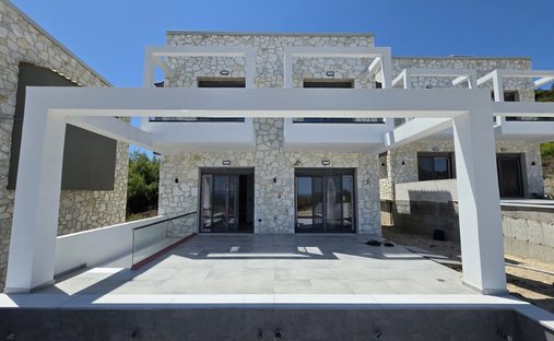 Villa in Pallini Municipal Unit, Macedonia and Thrace, Griechenland 1