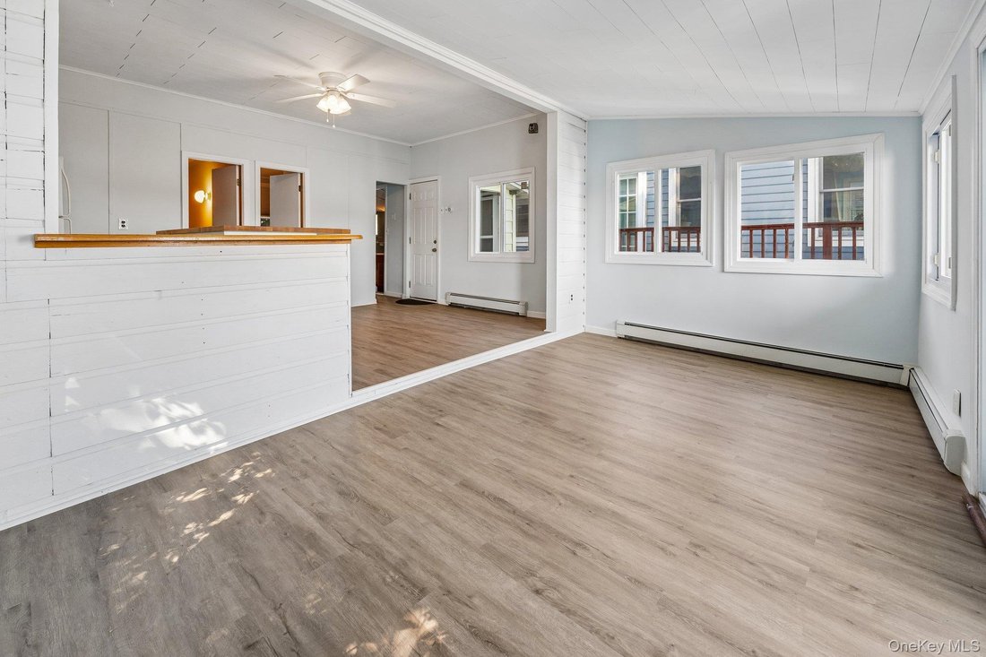 Co Op in Port Washington, New York, United States 2 - 18720791