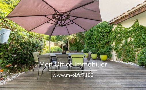 Appartement à Mazarin-Opéra-Bellegarde-Mairie, Aix-en-Provence, France 1