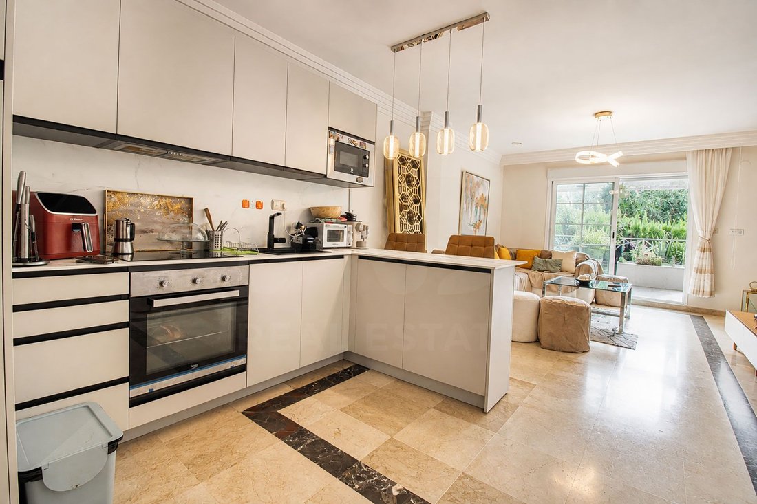 Appartamento a Río Real, Marbella, Andalusia 4 - 18721036
