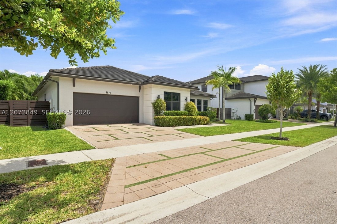 House in Hialeah, Florida, United States 2 - 18727011