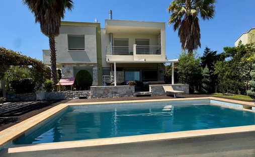 Villa in Pallini Municipal Unit, Macedonia and Thrace, Greece 1