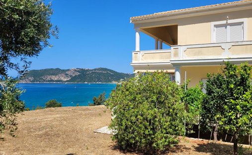 Villa in Northern Corfu, Peloponnese, Western Greece and the Ionian, Grecia 1