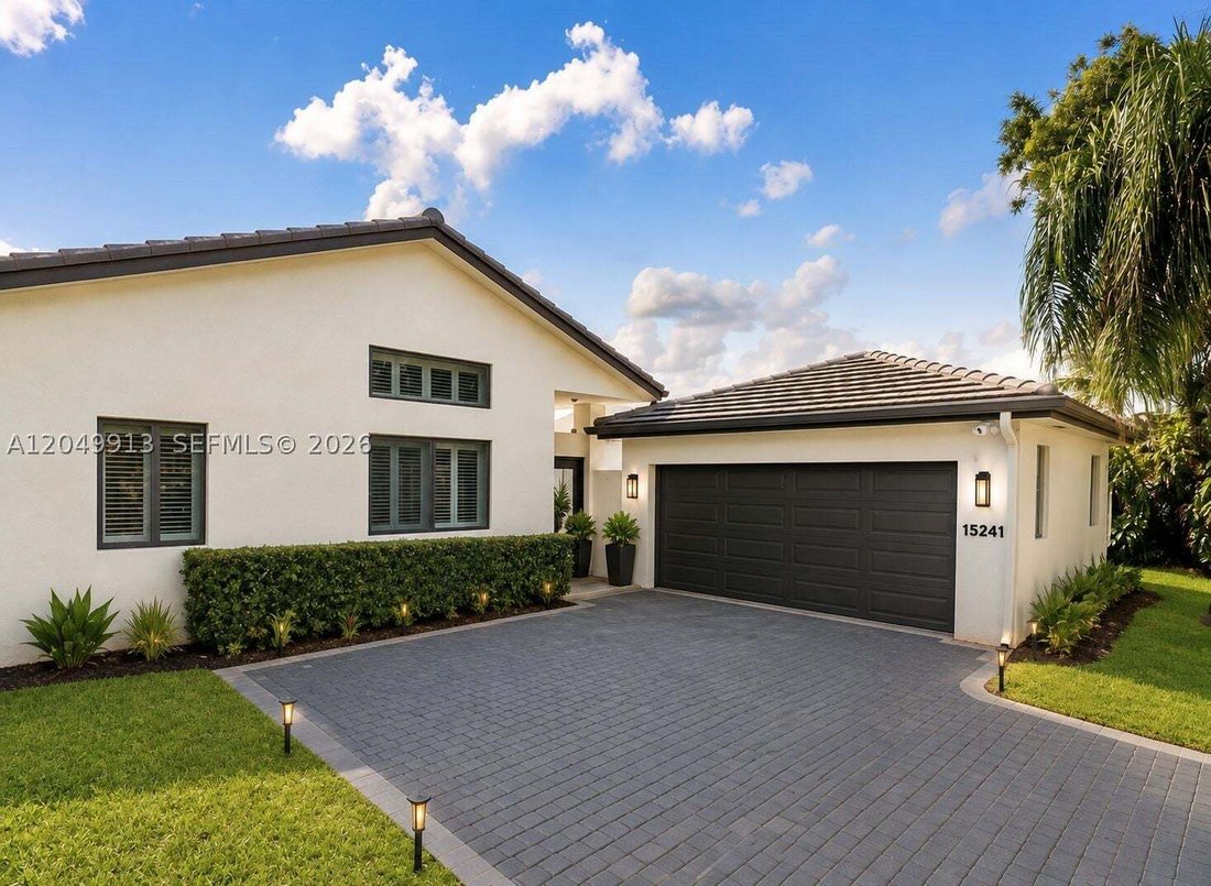 House in Miami Lakes, Florida, United States 1 - 18373710