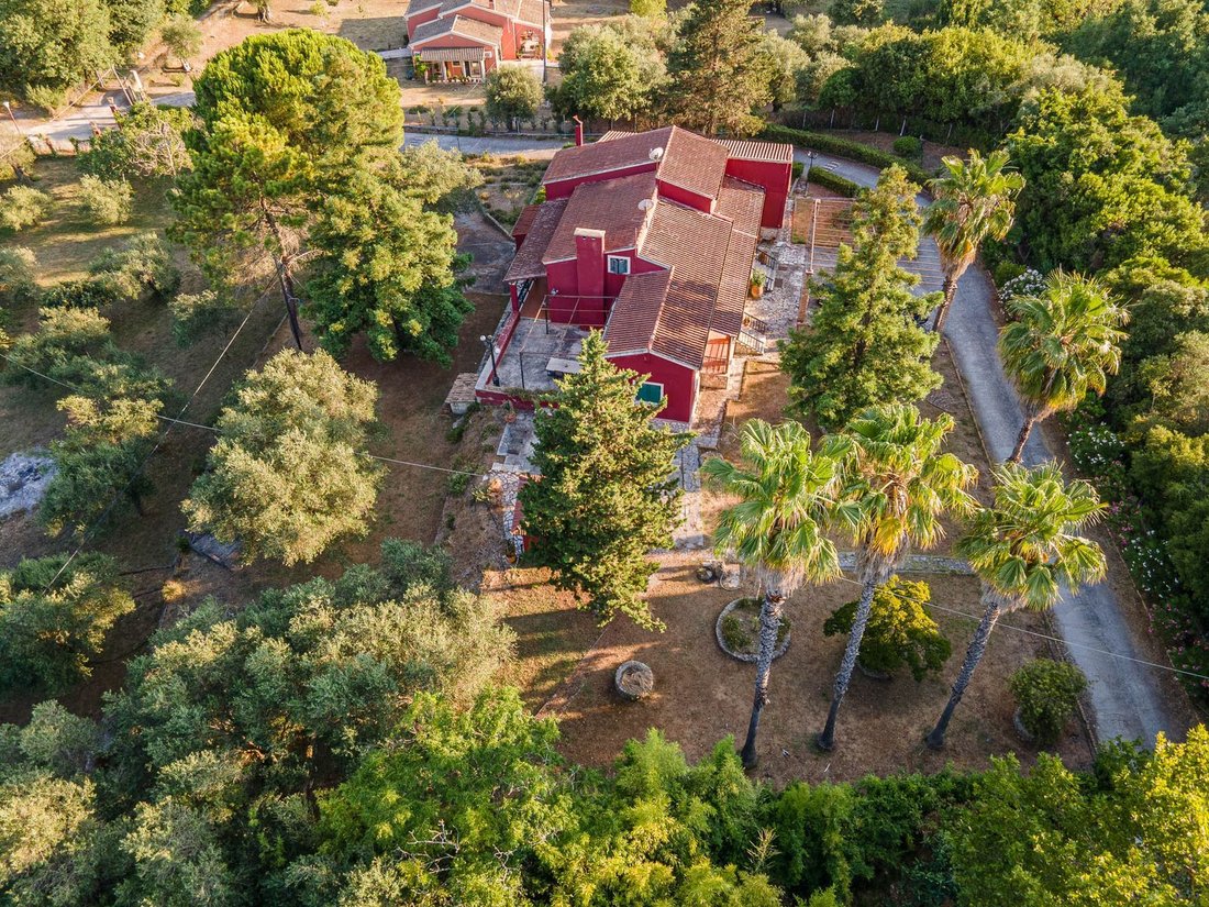 Villa in Corfu, Peloponnese, Western Greece and the Ionian, Greece 4 - 18724252