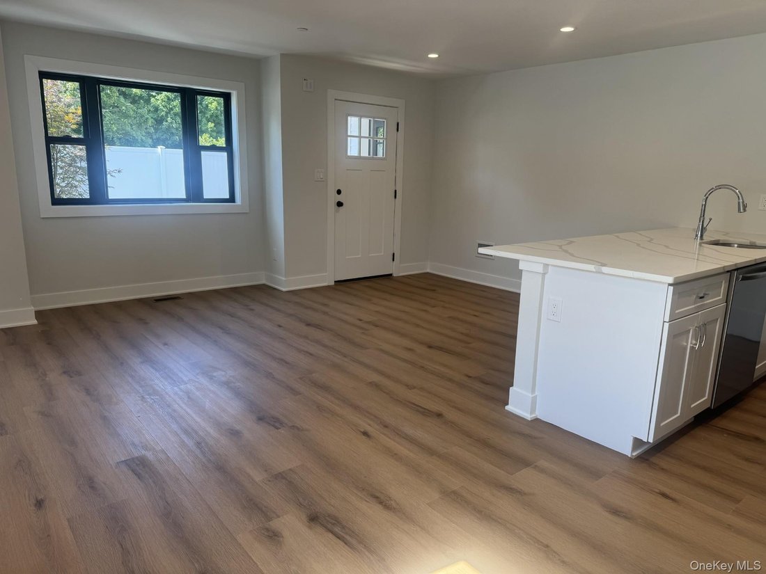 Appartement à Lynbrook, État de New York, États-Unis 5 - 18728005