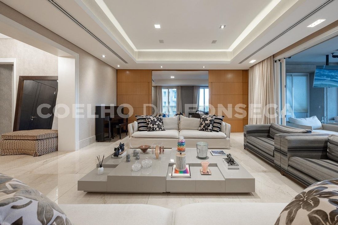 Condo in São Paulo, State of São Paulo, Brazil 5 - 18729160