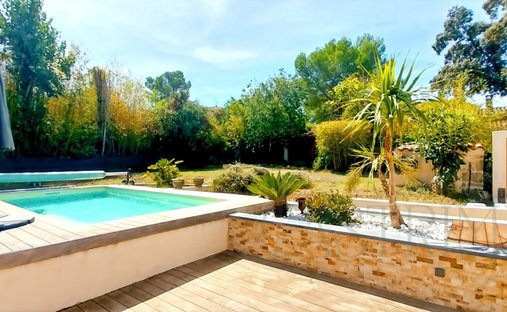 Maison à Saint-Hilaire-de-Beauvoir, Occitanie, France 1