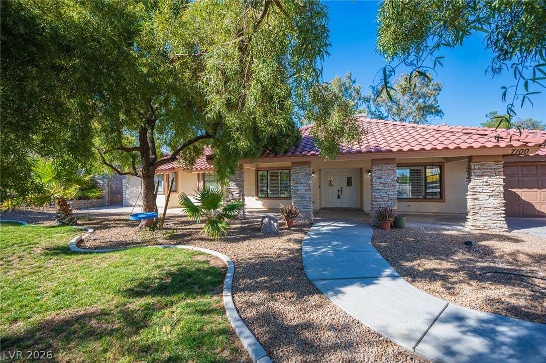 House in Las Vegas, Nevada, United States 1 - 18726403