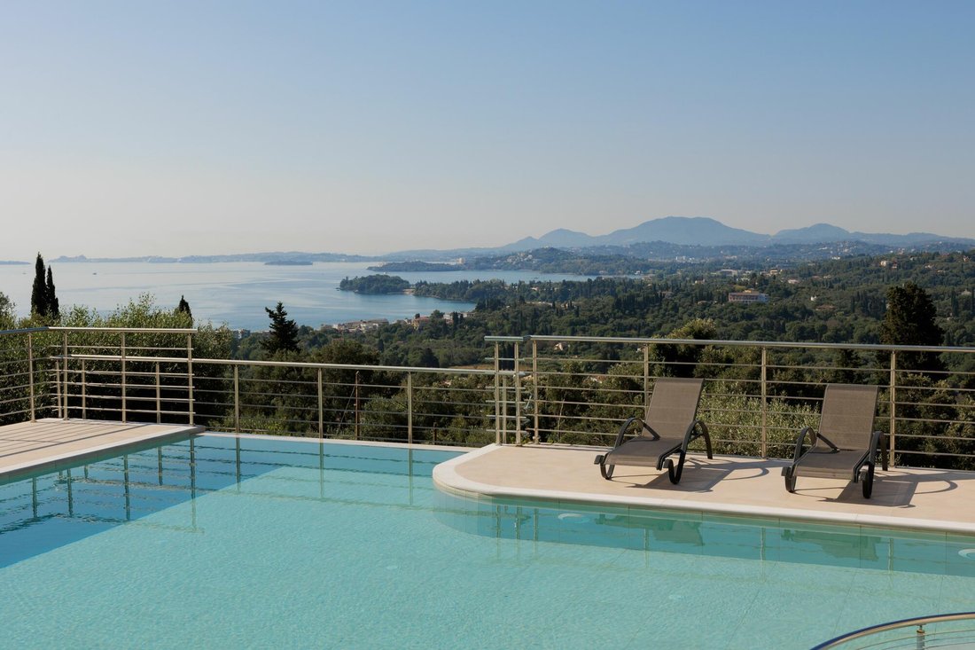 Villa in Corfu, Peloponnese, Western Greece and the Ionian, Greece 5 - 18724273