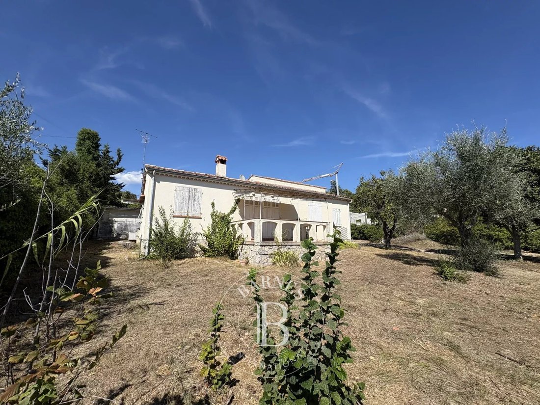 Villa en Valbonne, Provenza-Alpes-Costa Azul, Francia 4 - 18724475