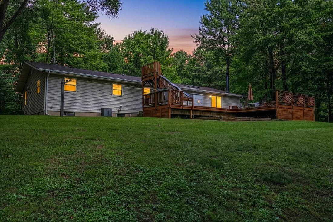House in Shawano, Wisconsin, United States 2 - 18726260