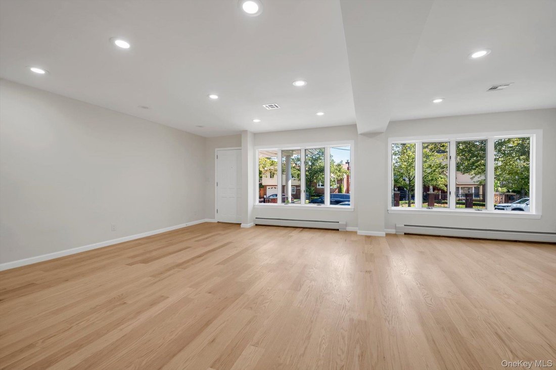 House in New York, New York, United States 3 - 18726372