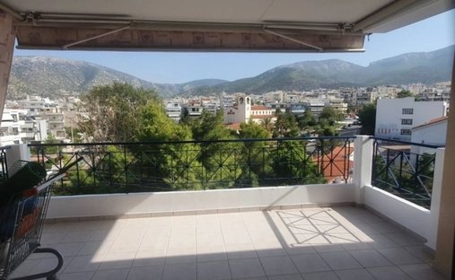 Anwesen in South Athens, Attika, Griechenland 1