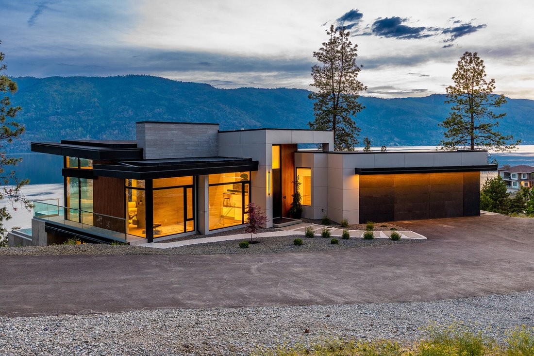 House in Lake Country, British Columbia, Canada 3 - 18725585