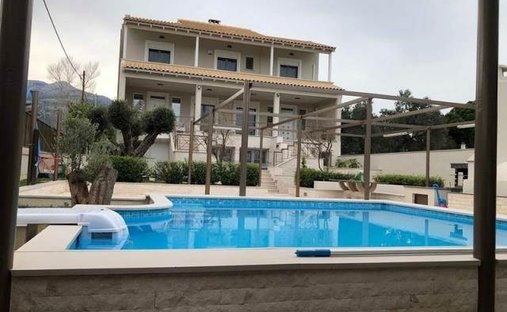 House in Nea Makri, Attica, Greece 1