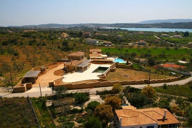 Villa in Koinotita Kranidiou, Kranidi, Greece 1 - 18722767