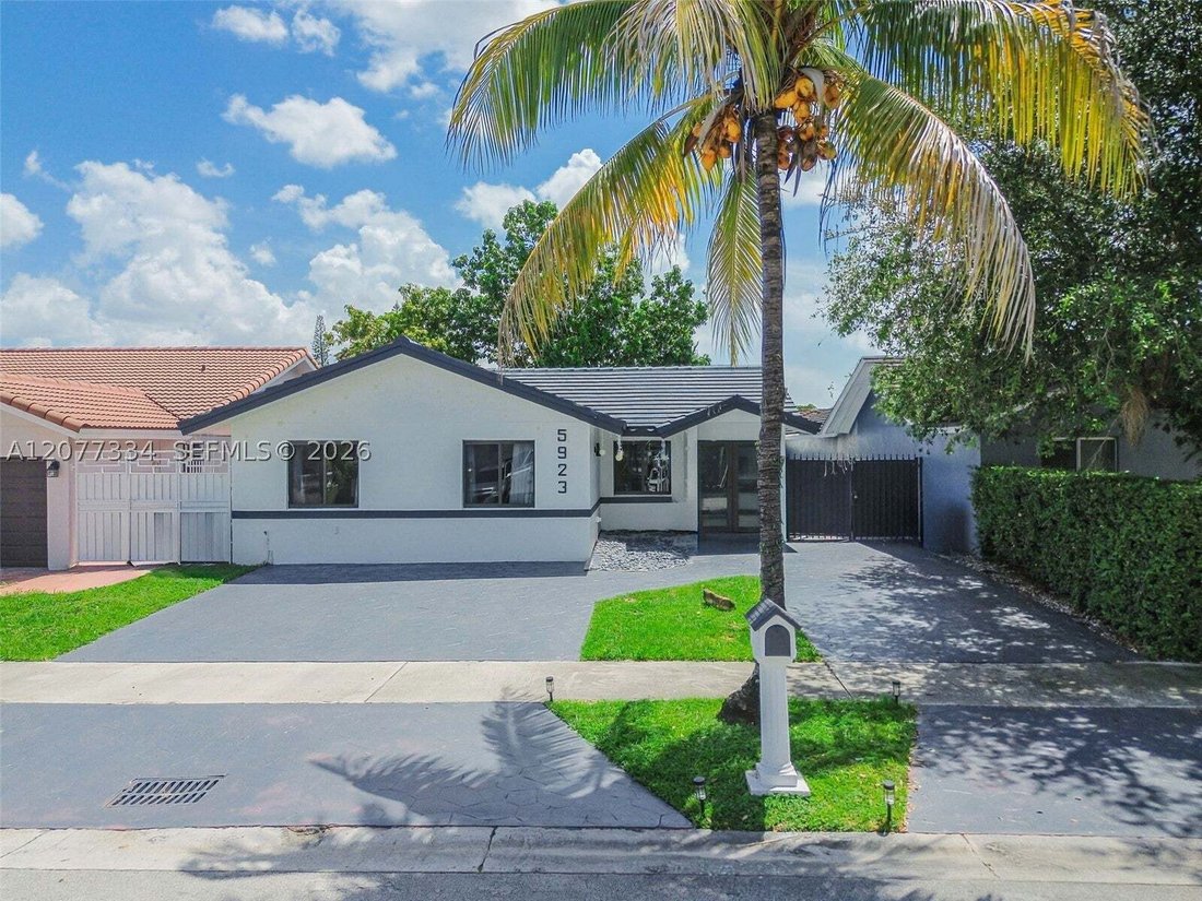 House in Miami, Florida, United States 4 - 18722029