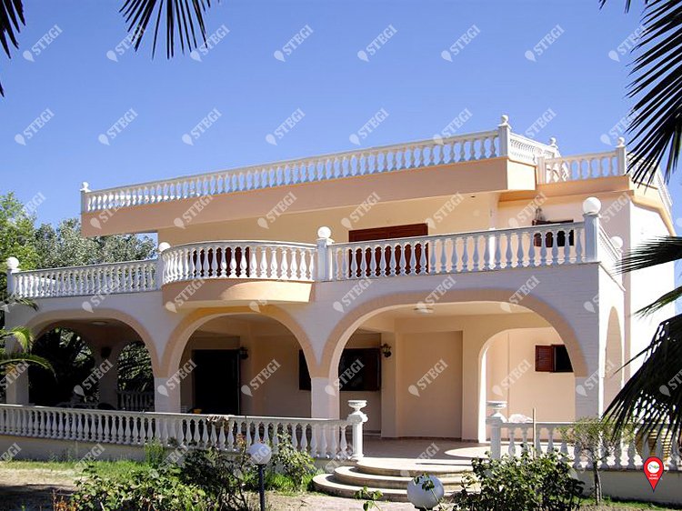 Villa in Pallini Municipal Unit, Macedonia and Thrace, Greece 1 - 18725482
