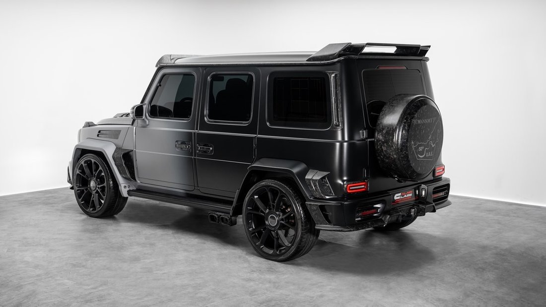 Suv in Dubai, United Arab Emirates 2 - 18720907