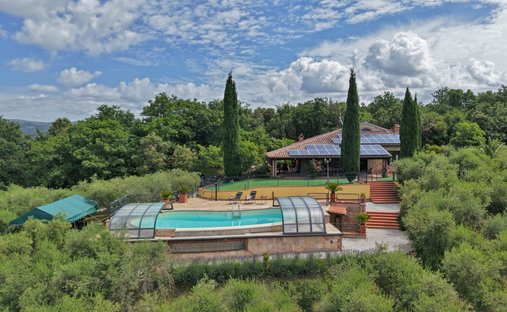 Country House in Montescudaio, Tuscany, Italy 1