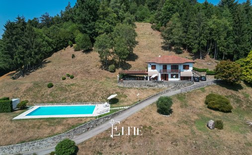 Villa en Armeno, Piamonte, Italia 1