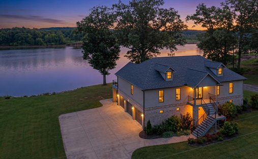 House in Bath Springs, Tennessee, United States 1