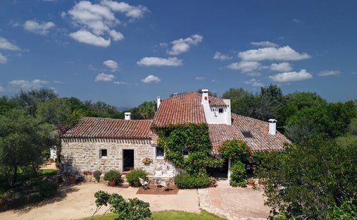 Villa in San Pantaleo, Olbia, Italien 1