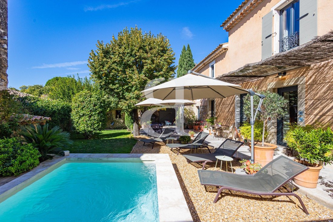 Casa de Campo en Oppède, Provenza-Alpes-Costa Azul, Francia 1 - 16838308