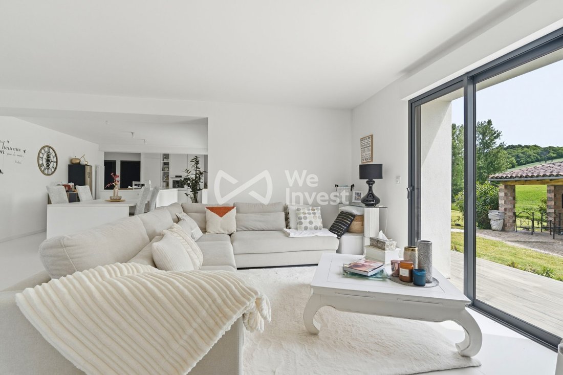Villa in Le Gres, Occitania, France 2 - 18729338