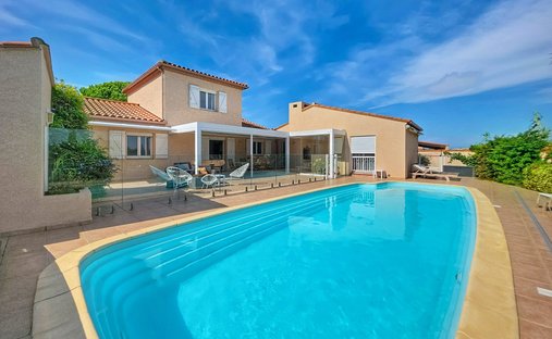 Villa a Alénya, Occitania, Francia 1