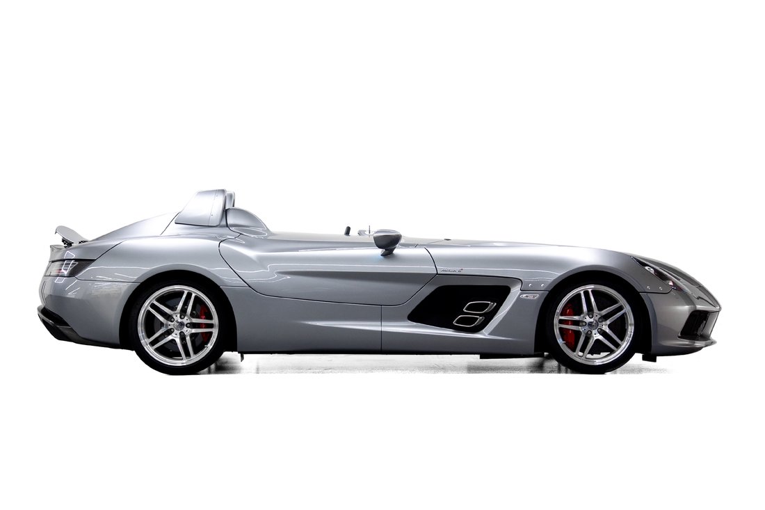 Cabriolet in Dubai, United Arab Emirates 5 - 18729344