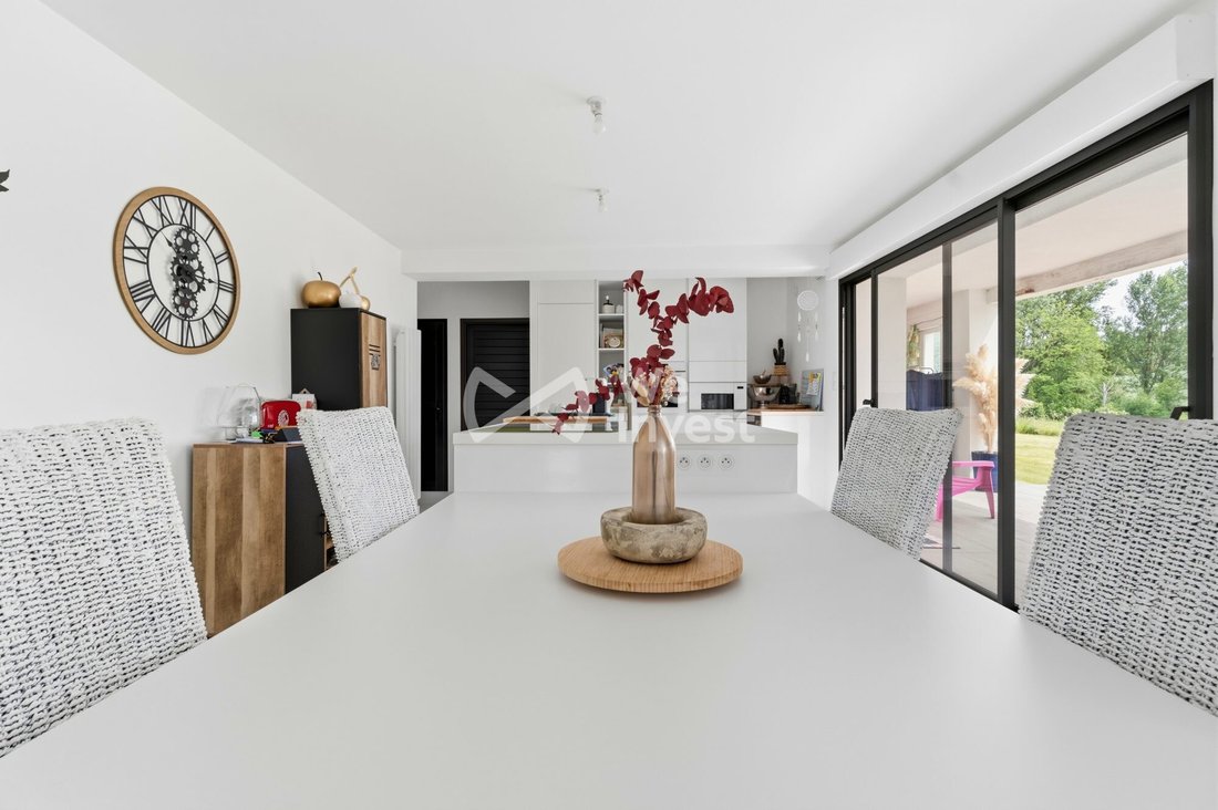 Villa in Le Gres, Occitania, France 4 - 18729338