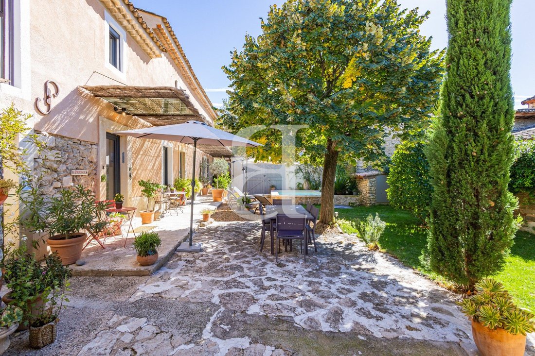 Casa de Campo en Oppède, Provenza-Alpes-Costa Azul, Francia 2 - 16838308