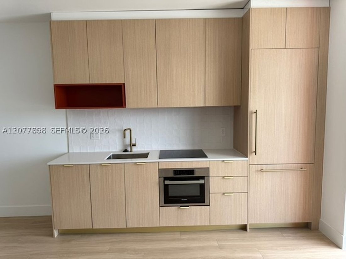 Condo in Miami, Florida, United States 5 - 18729241