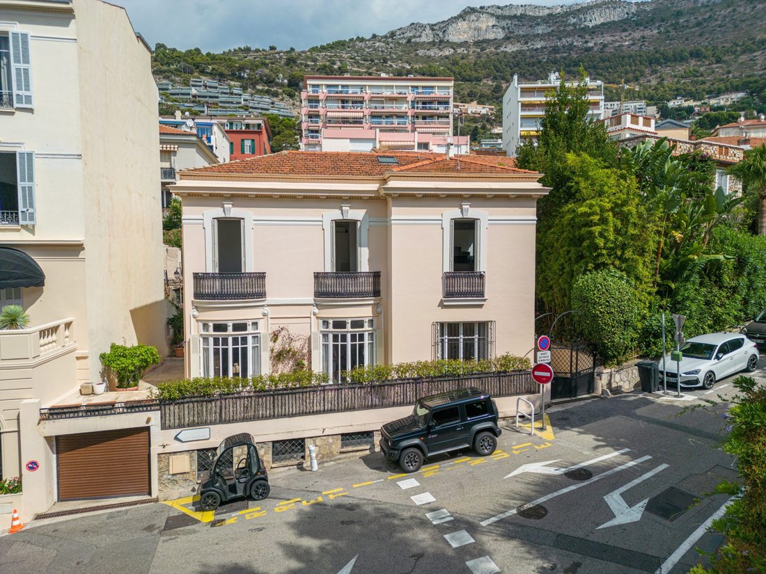 Maison à Cap-d'Ail, Provence-Alpes-Côte d'Azur, France 1 - 18729262