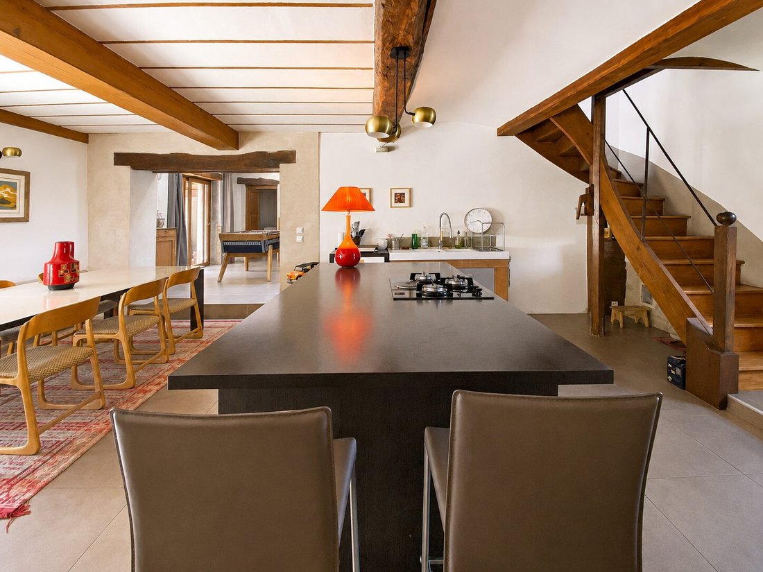 House in Saint-Genis-les-Ollieres, Auvergne-Rhône-Alpes, France 4 - 18315506