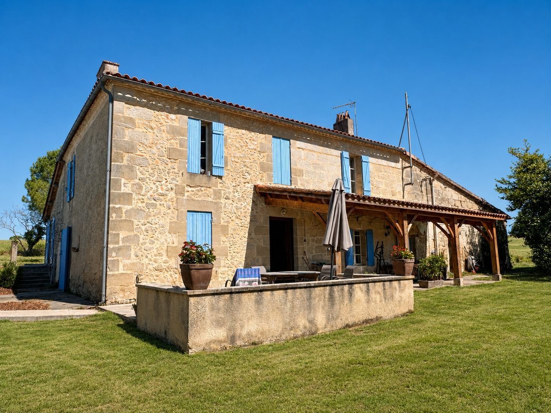 Casa en Bourgougnague, Nueva Aquitania, Francia 1 - 16622196