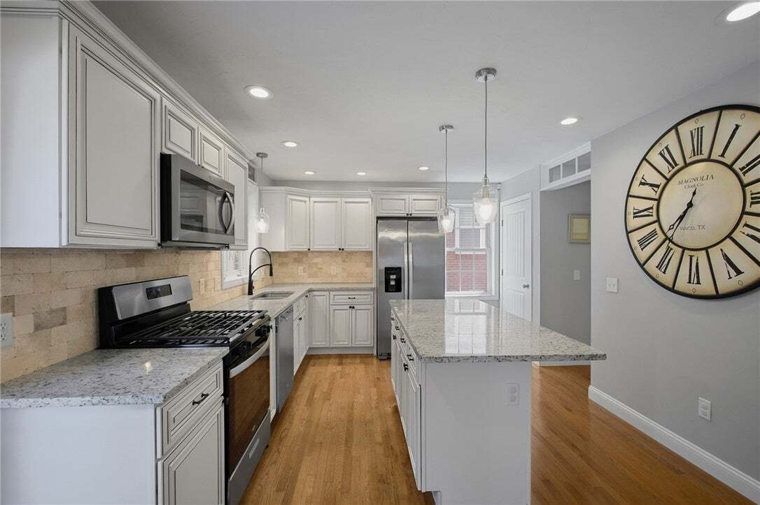 Casa a North Providence, Rhode Island, Stati Uniti 2 - 18729688
