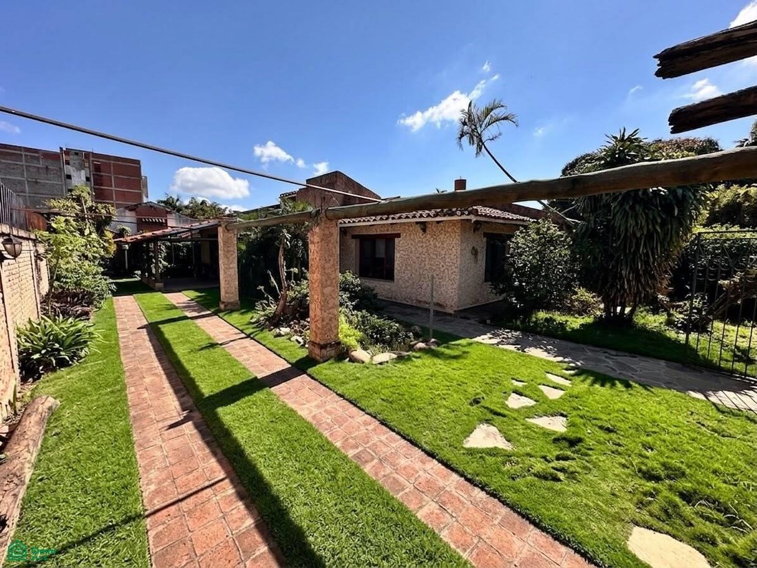 Haus in Santa Cruz de la Sierra, Departamento Santa Cruz, Bolivien 1 - 18729814