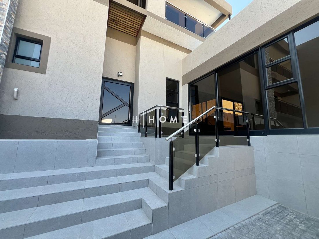 House in Windhoek, Khomas Region, Namibia 3 - 18730312