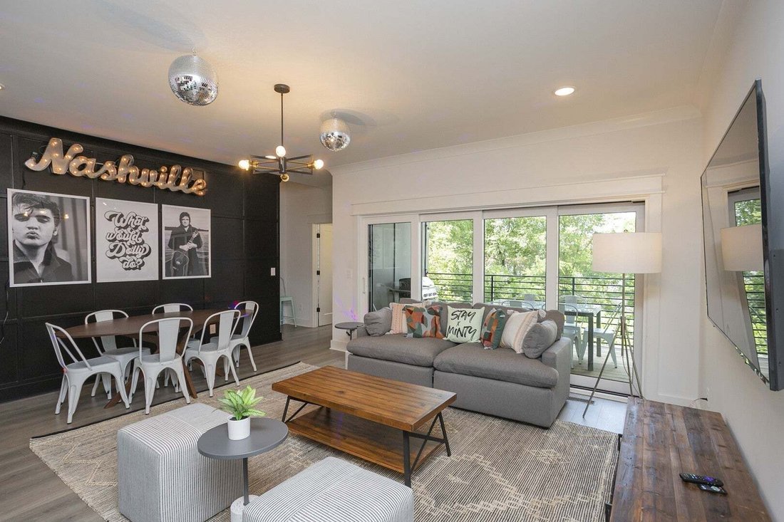 Co Op in Nashville, Tennessee, United States 1 - 18729666