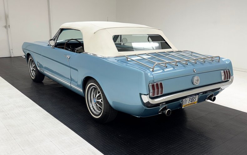 Cabriolet in Morgantown, United States 5 - 18730276