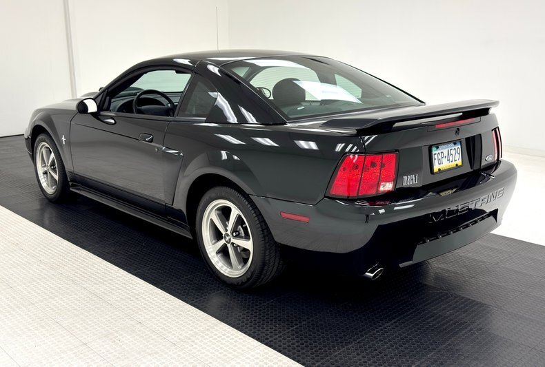 Coupe in Morgantown, United States 3 - 18730266