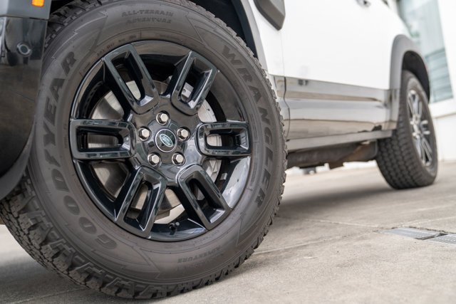 Suv in Bellevue, WA, United States 5 - 18731066