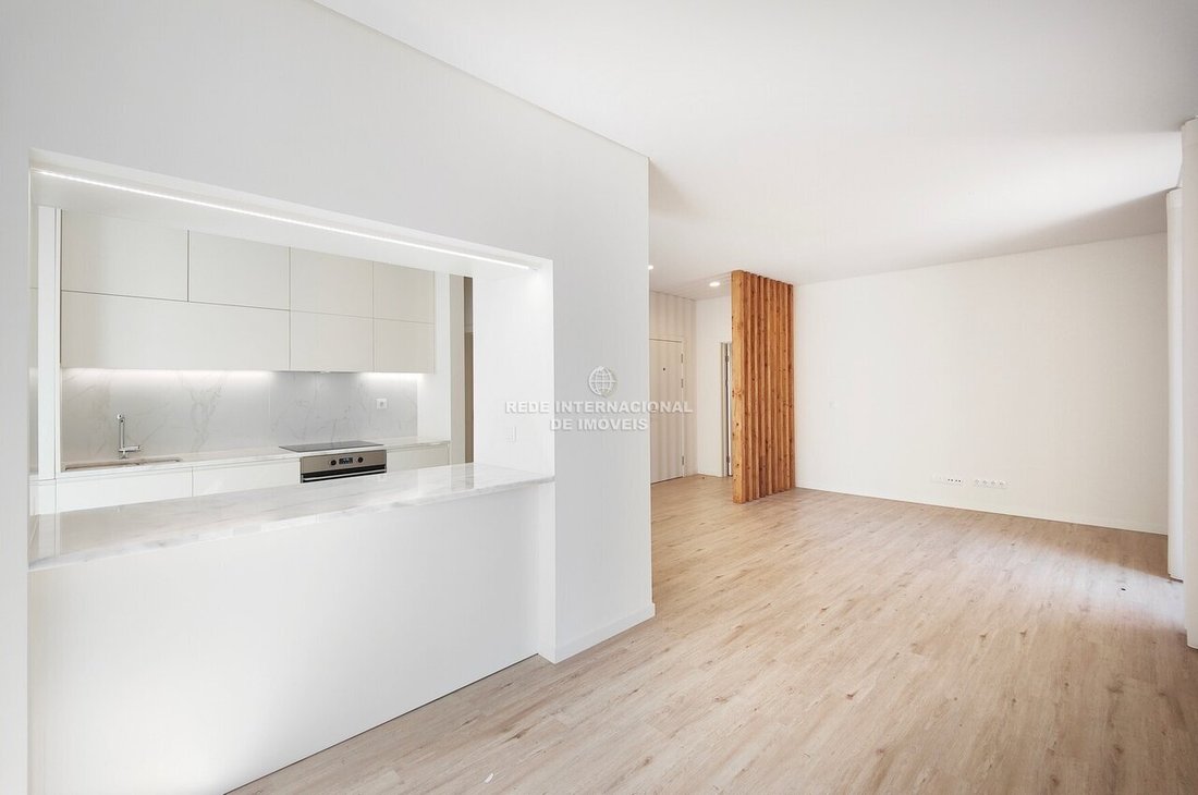 Apartment in Campolide, Lisbon, Portugal 2 - 18730499